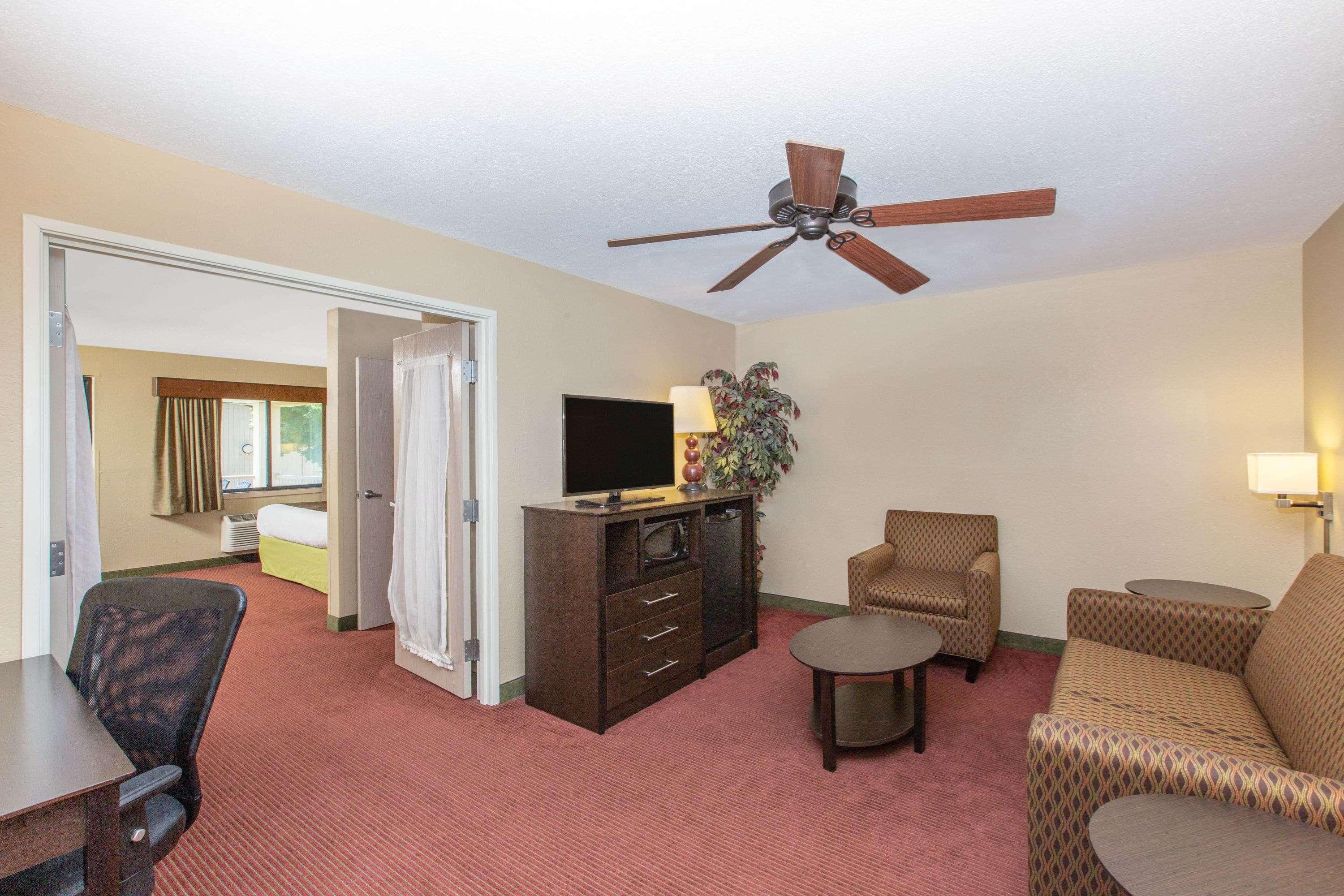 Americinn By Wyndham Okoboji Dış mekan fotoğraf