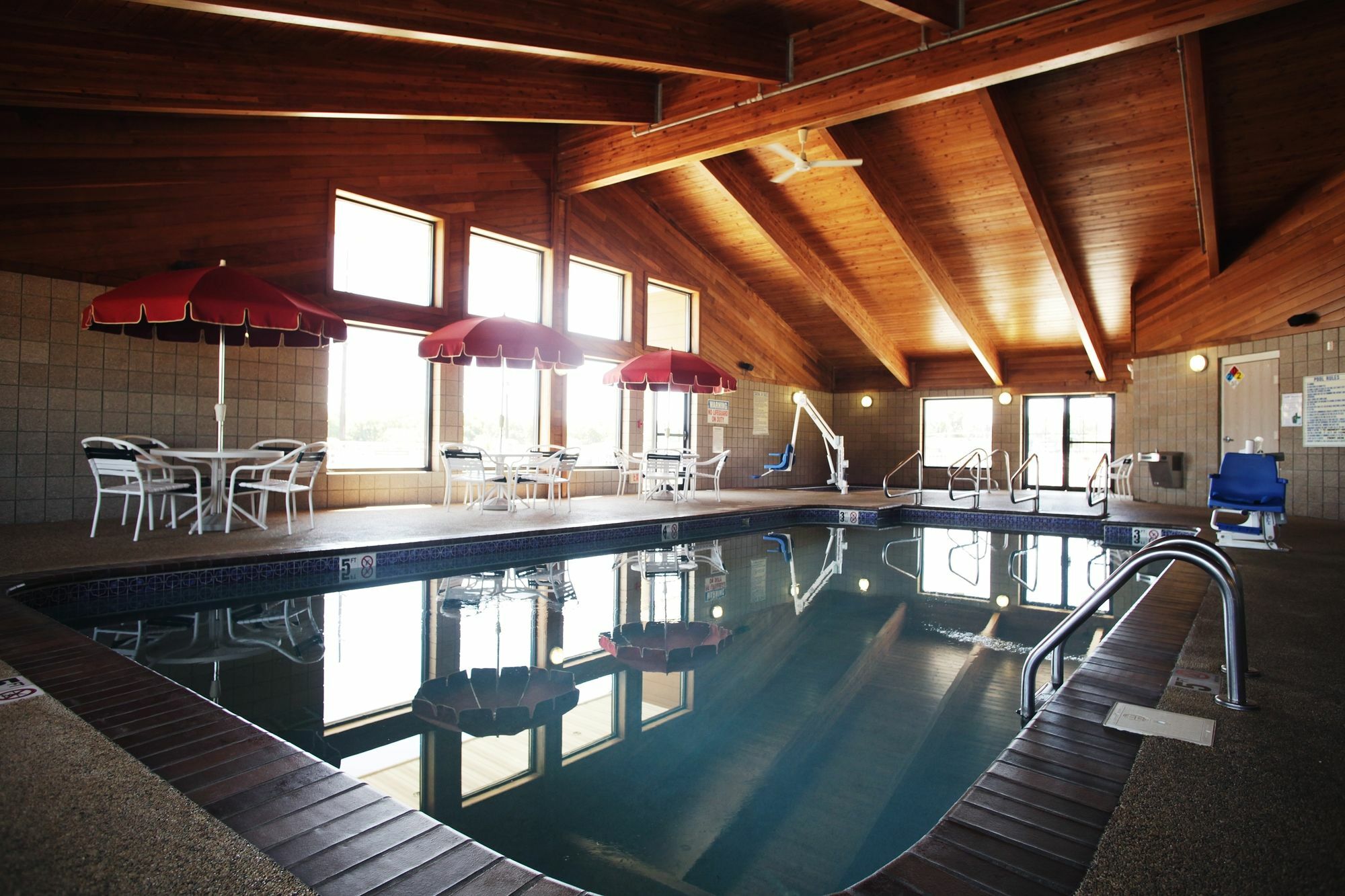 Americinn By Wyndham Okoboji Dış mekan fotoğraf