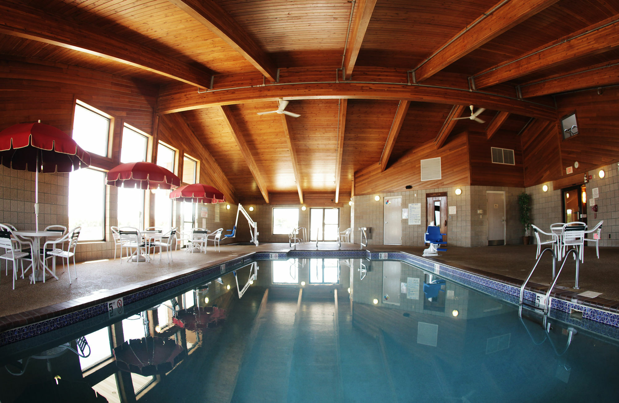 Americinn By Wyndham Okoboji Dış mekan fotoğraf